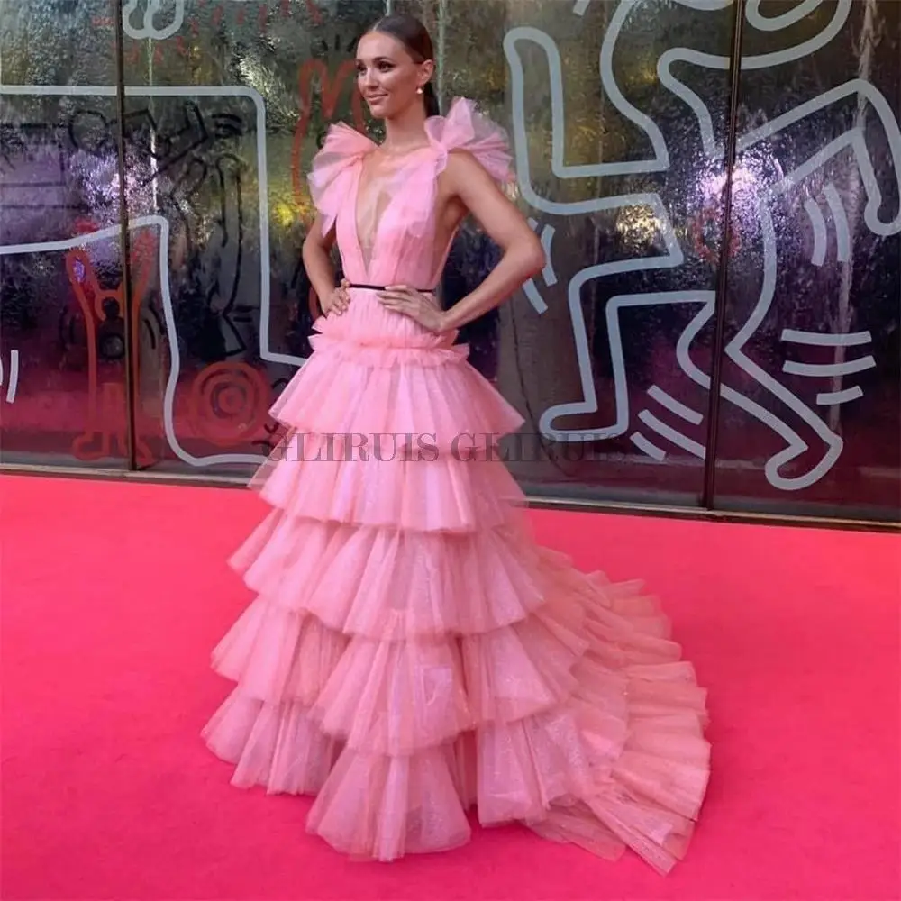 

Длинное вечернее платье с V-образным вырезом, с открытой спиной