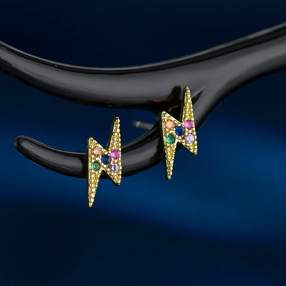 

Женские и мужские серьги в стиле хип-хоп