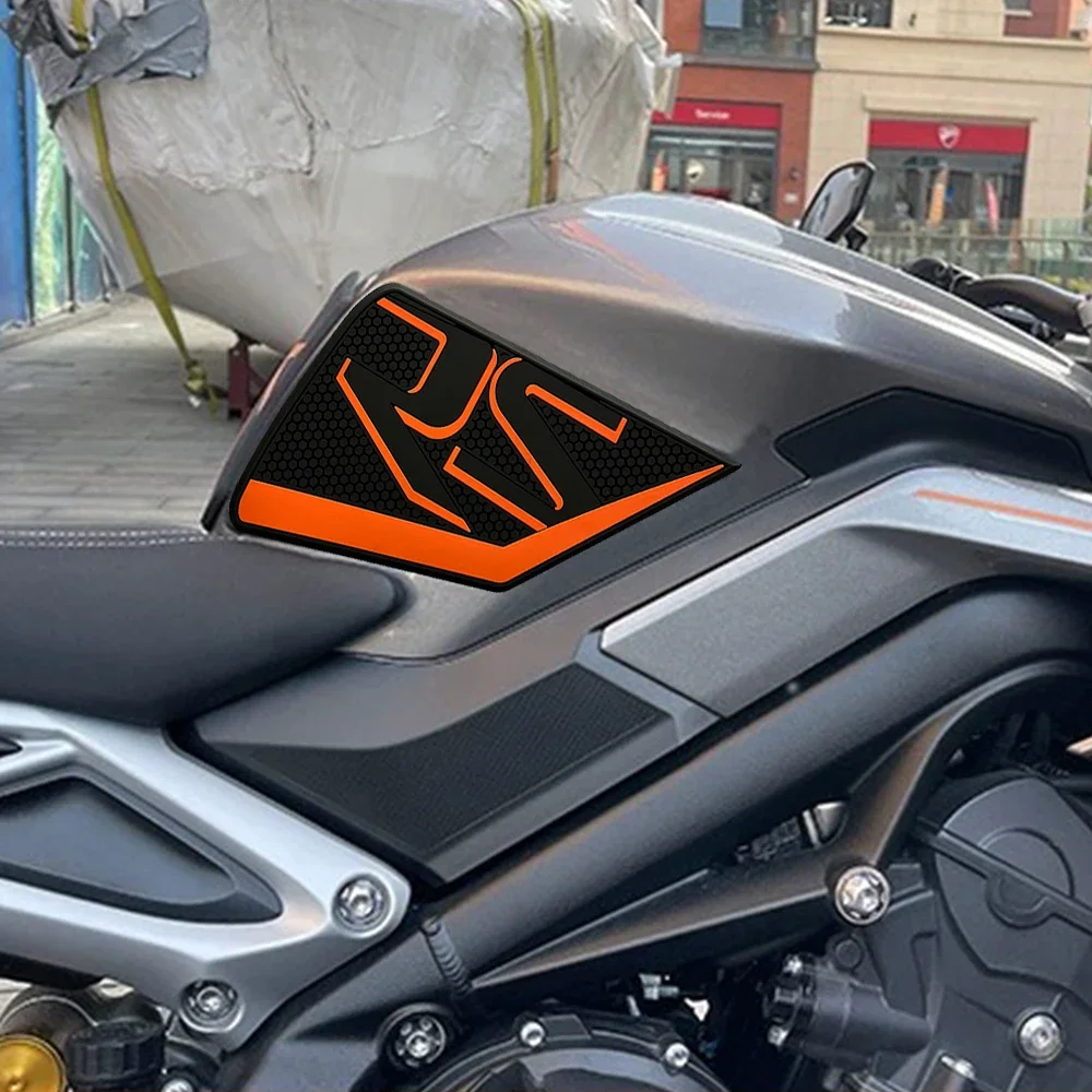 765 R RS для Triumph Street Triple Daytona мотоциклетная накладка на бак 3D защитные наклейки 2023-