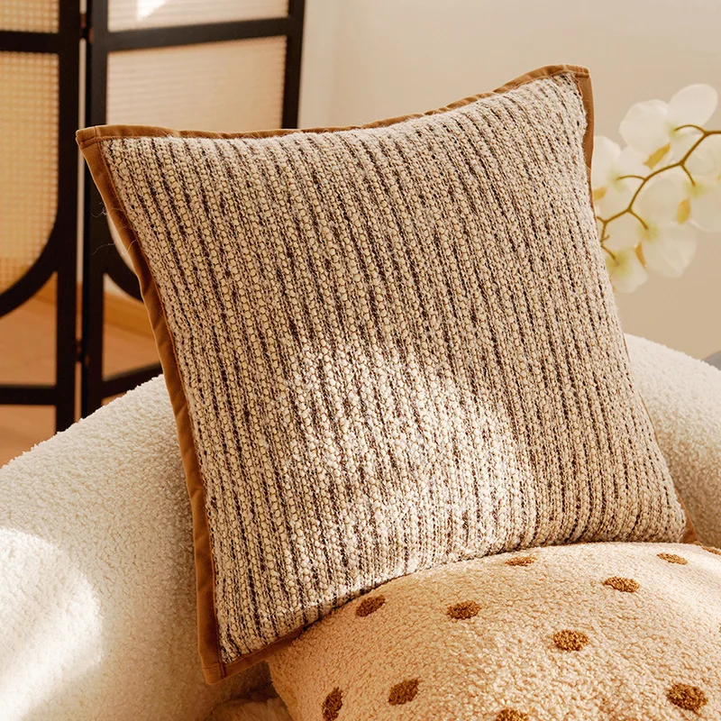 

Антикварная наволочка из полиэстера/хлопка коричневого цвета