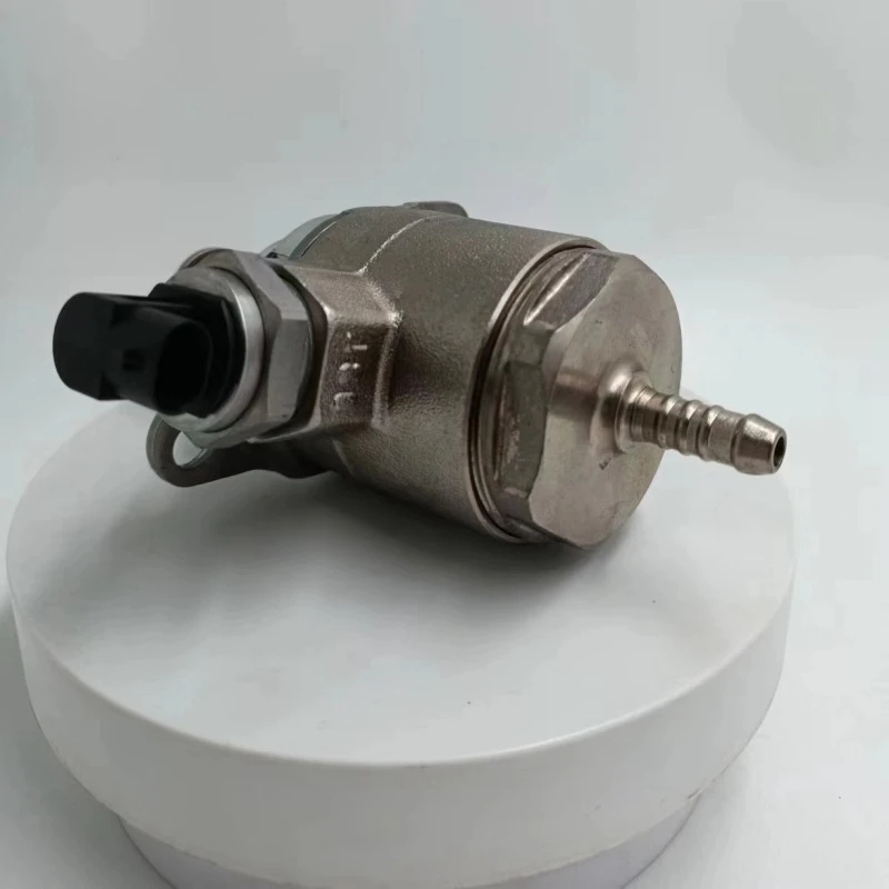 1 шт. автомобильный топливный насос 06J127025J как показано автомобильные