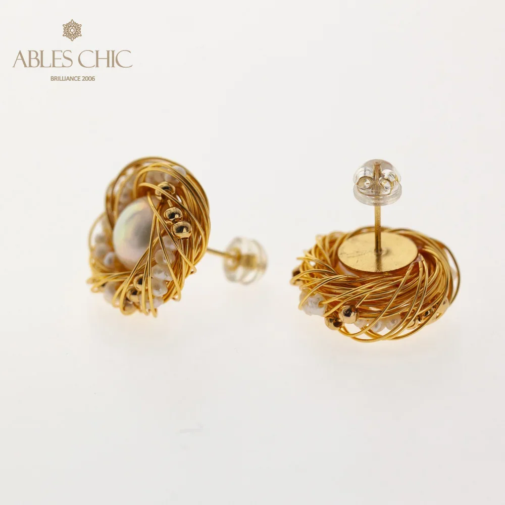 Серьги-гвоздики женские с жемчугом в стиле барокко