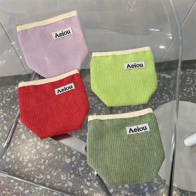 Рисунок 6 - Корейская сумка для хранения Aeiou