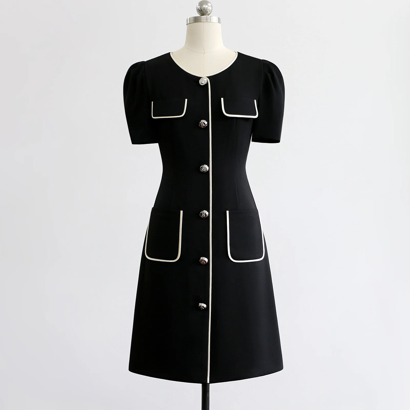 

Новинка лета 2023, Элегантное маленькое приталенное платье во французском стиле, Черное короткое платье контрастных цветов