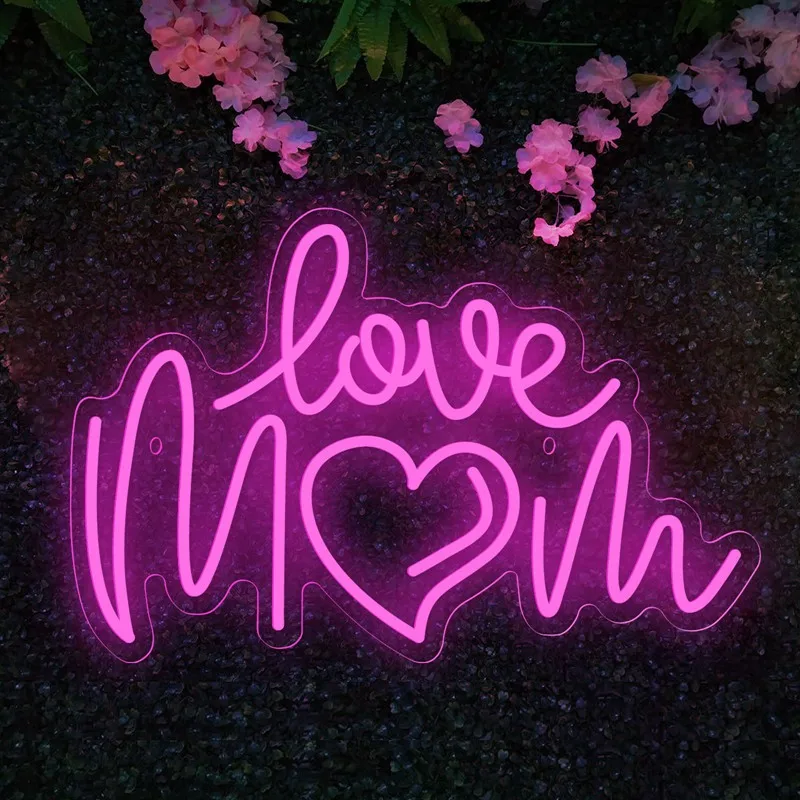 Наклейка на стену с надписью Love Mom