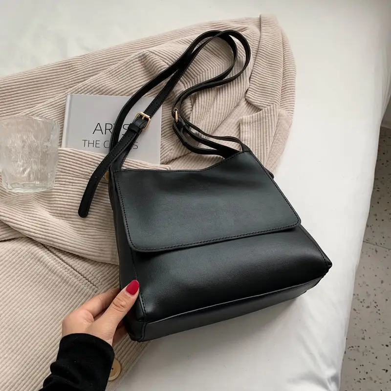 

Women Big Bags Shoulder Crossbody Handbag Korea Japanese Style Lady Fashion Simple Leather Cheap Tote Bag