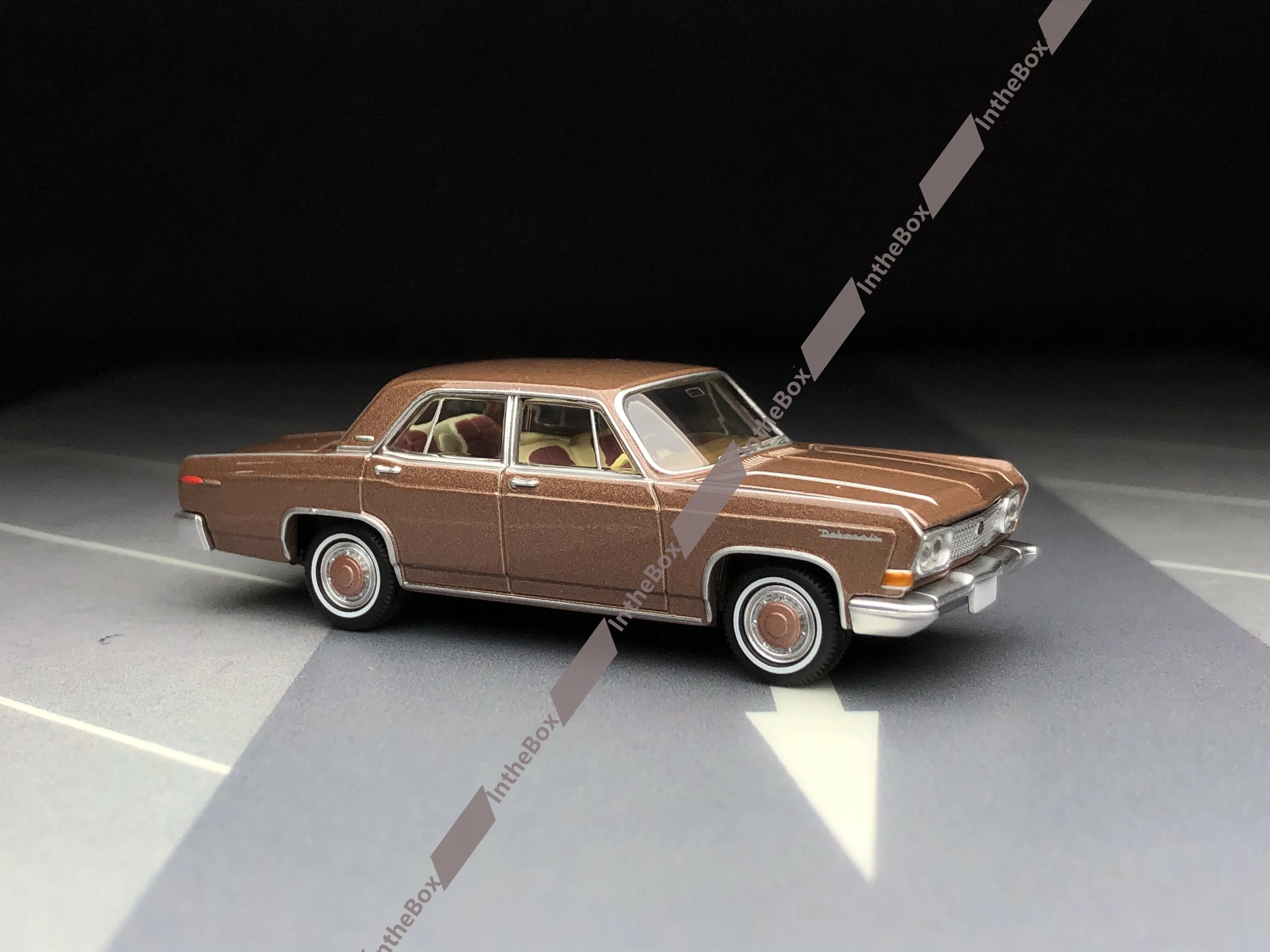 Tomica Limited Vintage 1/64 Debonair Brown Металлический литой автомобиль LV-42c Литая под давлением