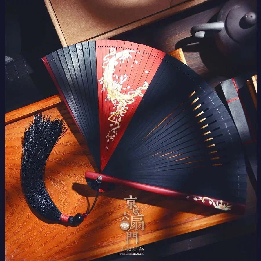 Женский складной веер в китайском стиле красный и черный маленький дворец Cheongsam