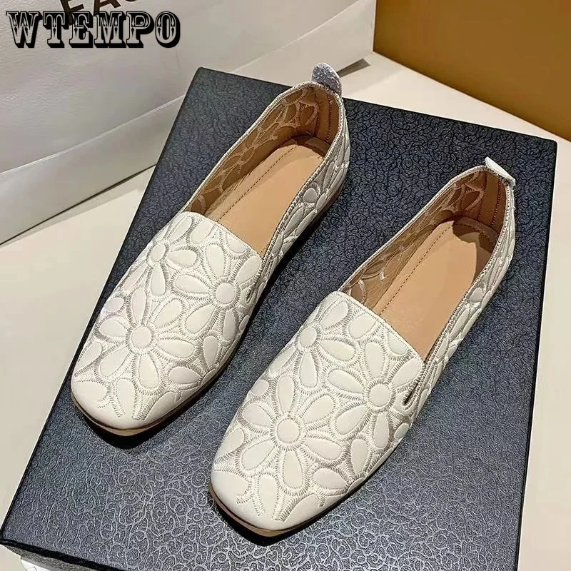

Off White Embroidery Flat Leather Shoes Women Shallow Square Toe Boat Shoes Simple Casual Commuting Korean Fashion Spring Autumn