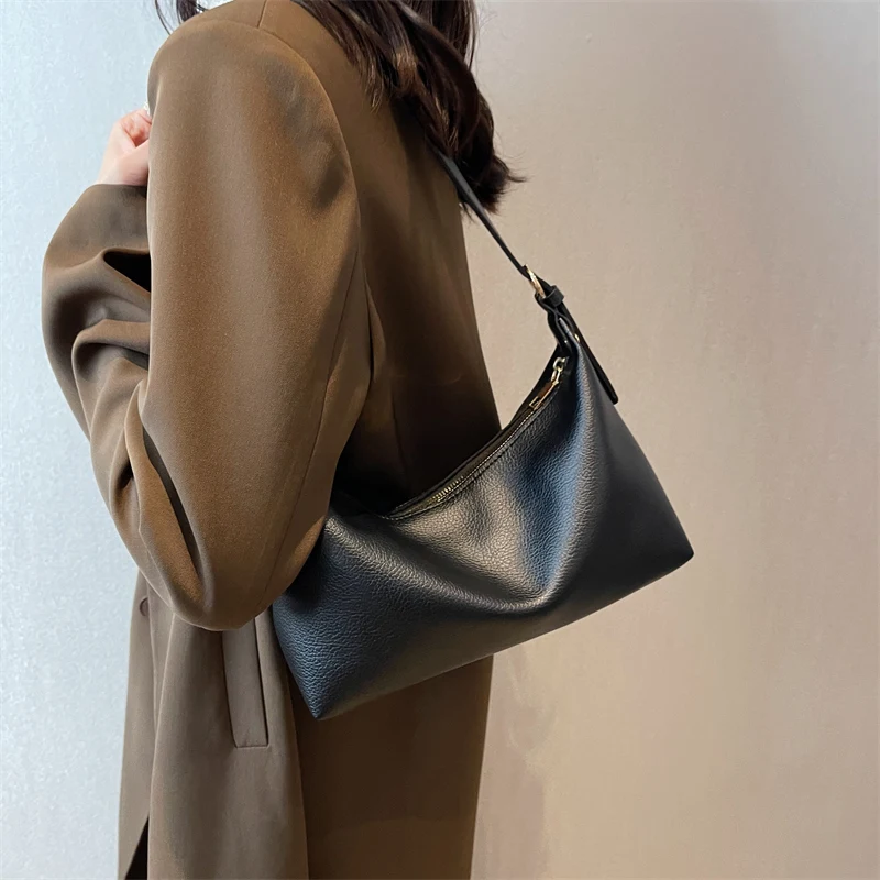 2023 new Spring and Summer women's shoulder bag textured leather women's bag casual zipper women's bag solid color retro bag