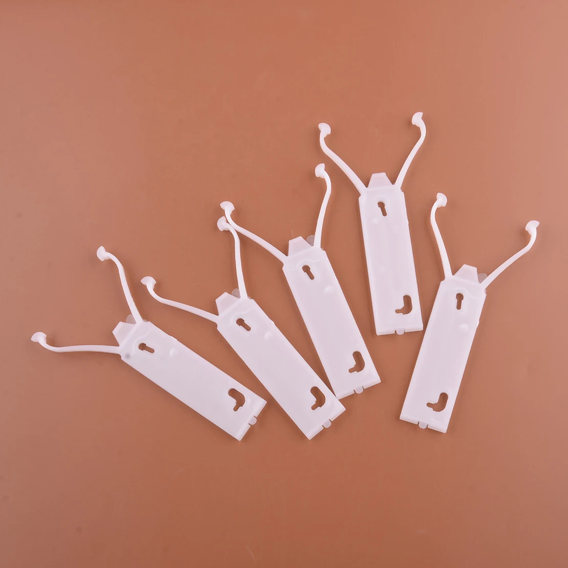 

5 шт./компл. 20631034 20151449 фиксатор молдингового зажима для крыла кузова автомобиля, белый, подходит для Chevrolet Caprice Pontiac Parisienne