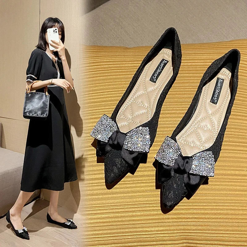 

Chic Crystal Bow-knot Moccasins Femme Sneaker Shoes Women 2022 Pointed Toe Shallow Loafers Satin Flats Woman Large Size 34-43