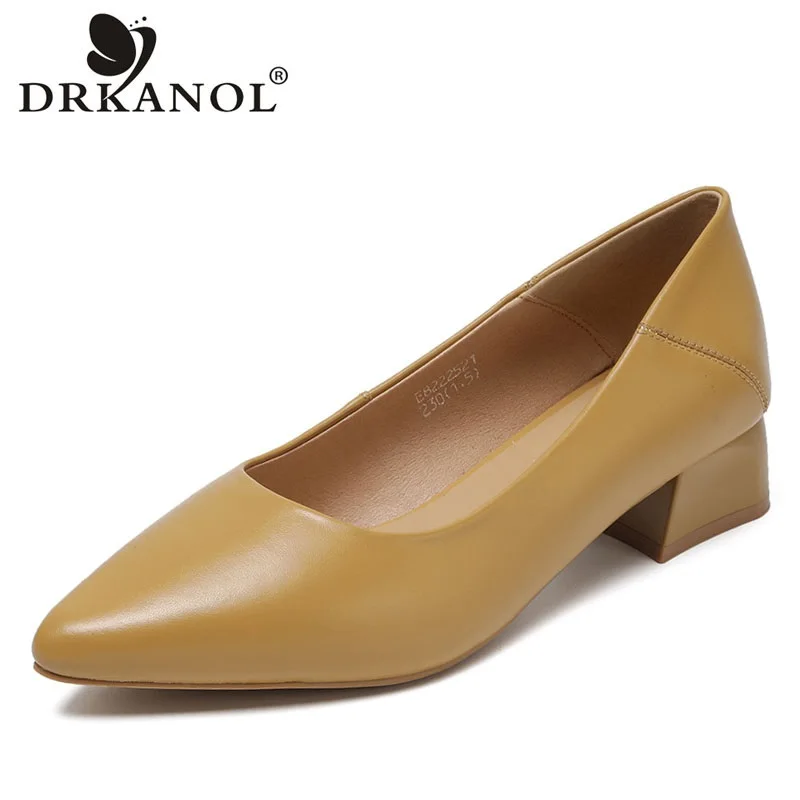 

DRKANOL модные женские туфли-лодочки 2022 с низким острым носком из натуральной кожи без застежек офисные туфли женские на толстом каблуке повсе...