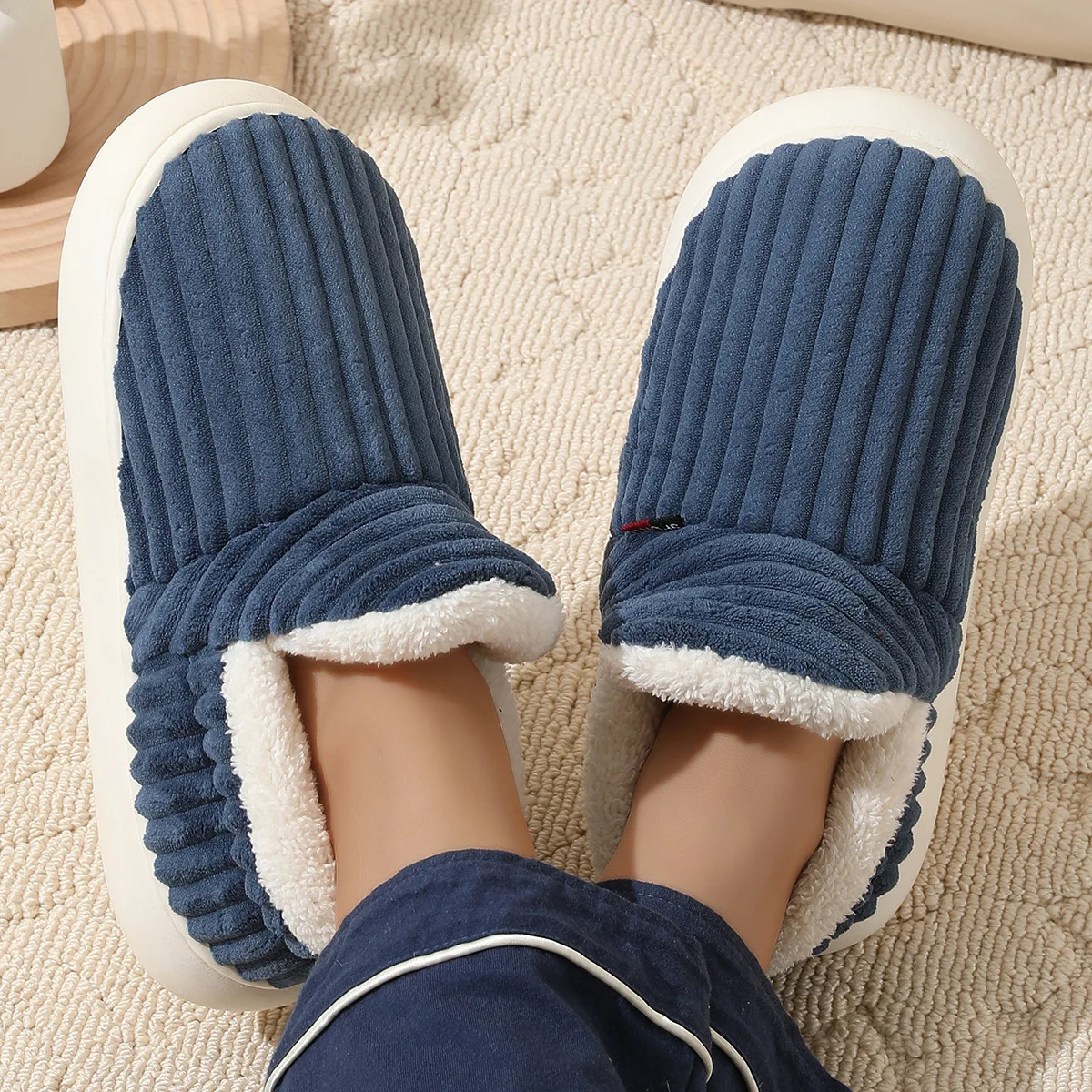 Плюшевые мужские тапочки Comwarm