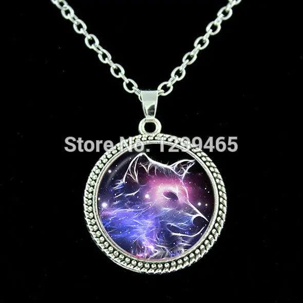 

Full moon jewelry Nature wildlife animal necklace Vintage howling wolf and moon pendant three wolf chain necklace N 217