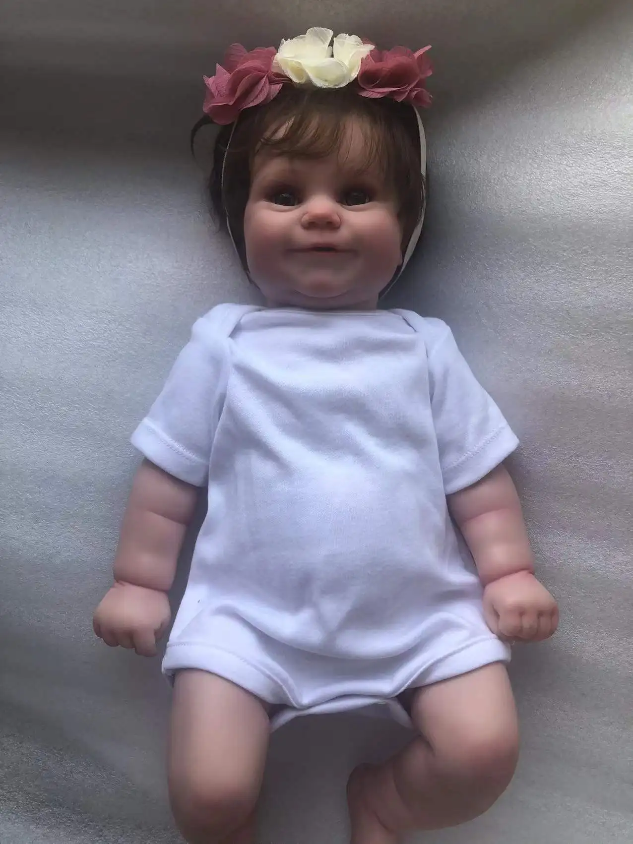 Pаспродажа Полноразмерная Силиконовая Водонепроницаемая Кукла Reborn Maddie, 50 см, ручная Детализация, рисунок с видимыми венами, реалистичный объемный отт... Цена Полноразмерная Силиконовая Водонепроницаемая Кукла Reborn Maddie, 50 см, ручная Детализация, рисунок с видимыми венами, реалистичный объемный отт...