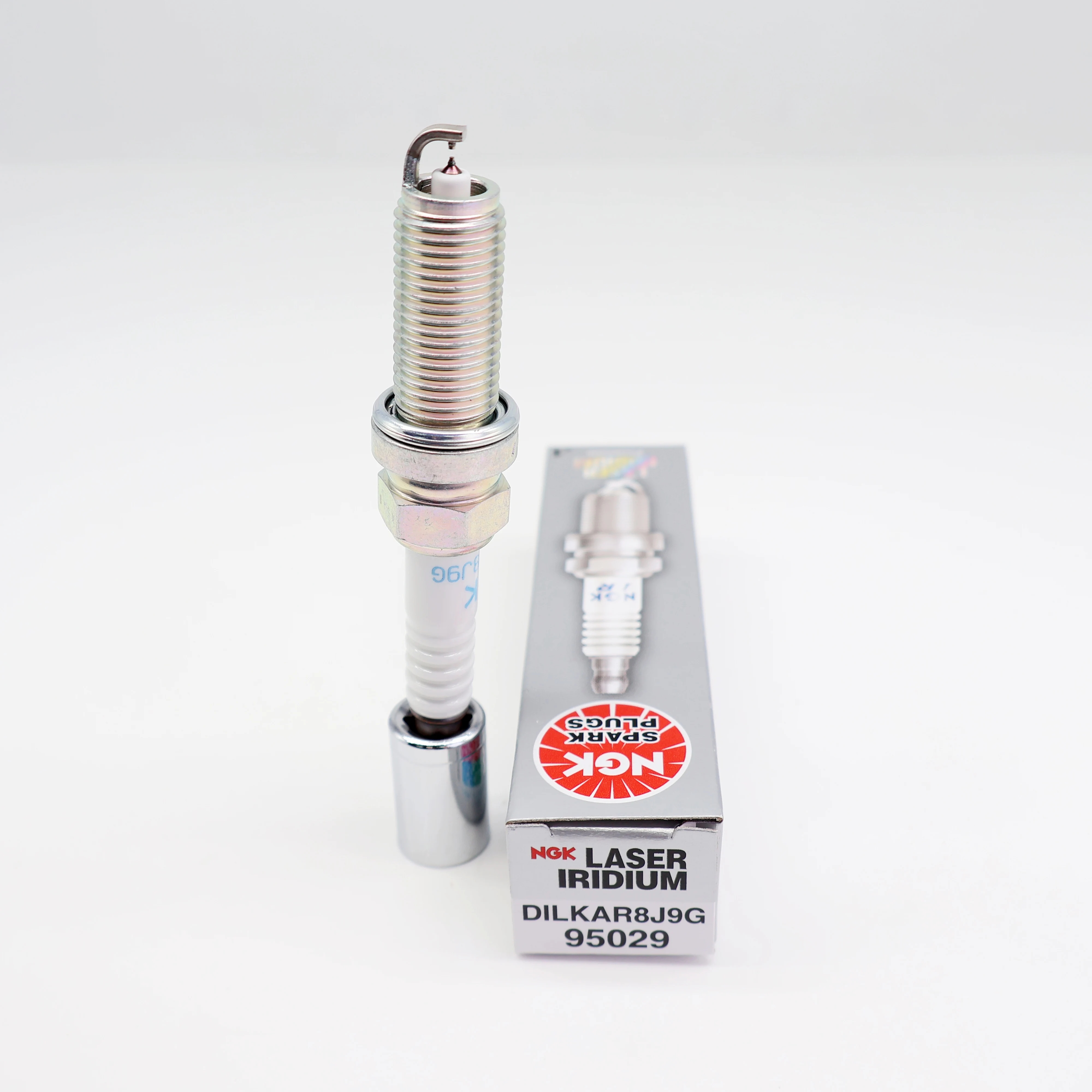 Оригинальная иридиевая свеча зажигания NGK DILKAR8J9G95029 (новая) для Accord, CR-Z и других моделей, аналог OE 90919-01285 (art.: 3920dace824da) - 3920dace824da