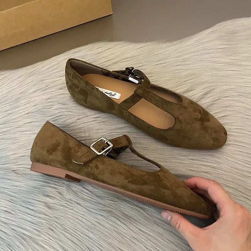 Женские балетки на плоской подошве