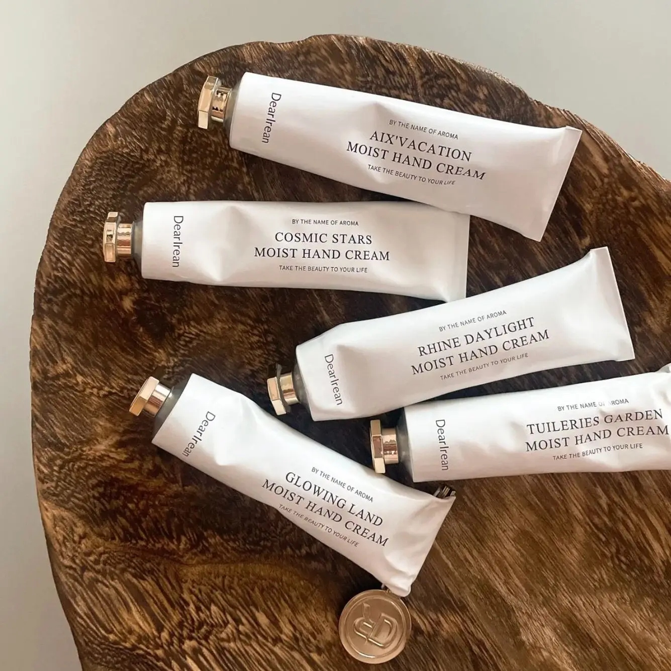 

Dearlrean Glowing Land Moist Hand Cream Intense Moisturization