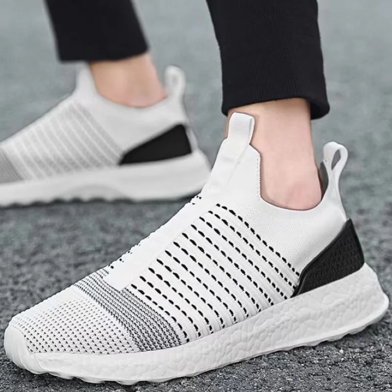 

Luyiman 2022New Sports Running Shoes Men's Outdoor Sport Sneakers Comfortable Athletic Training Walking Soft Footwear Trainers