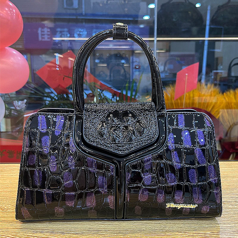 

New Genuine Leather Crocodile Bag with Advanced Sense, Fashionable and Versatile Handbag, Retro Crossbody Bag, Women's Bag