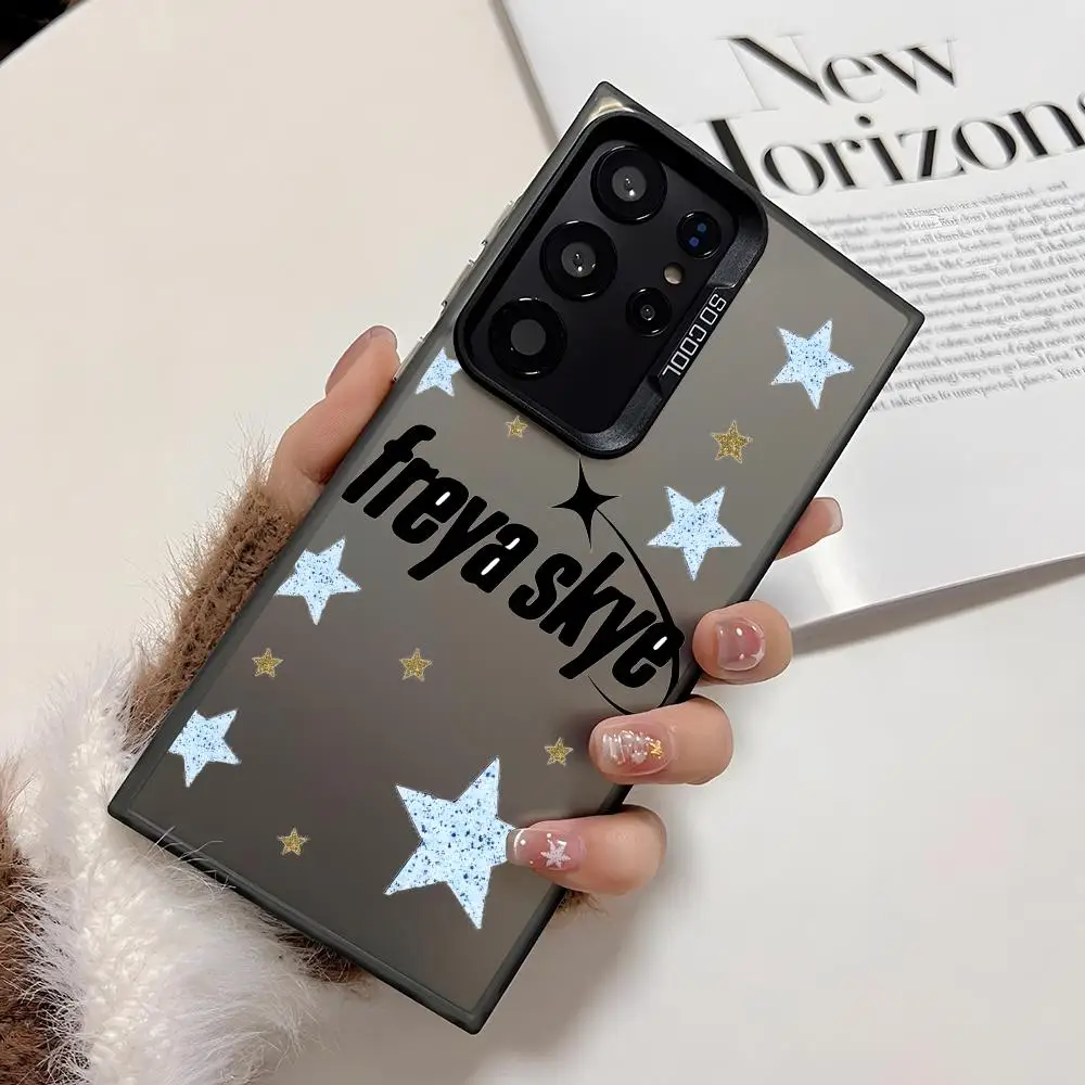 Фото Чехол для телефона Singer F-Freya Skyes для Samsung Galaxy S25 Edge S24 S23 S22 S21 S20 Ultra, силиконовый, цветной, серебристый №2