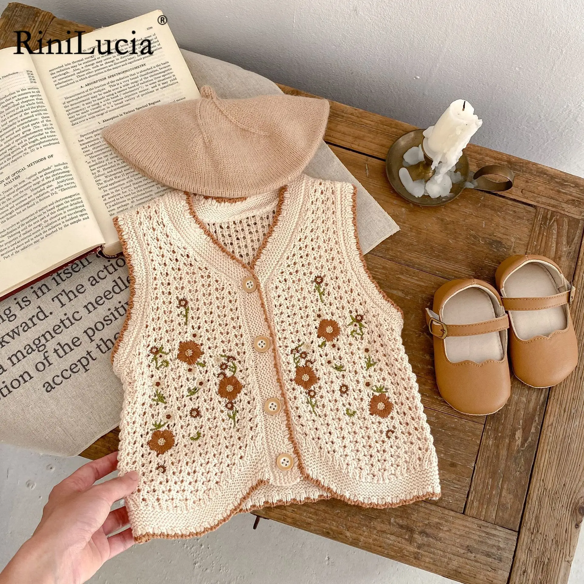 

RiniLucia 2023 Sweet Baby Vest for Girls Autumn Sleeveless Floral Embroidery Vests Jacket Girls Coats Kids Outdoor Vest Clothes
