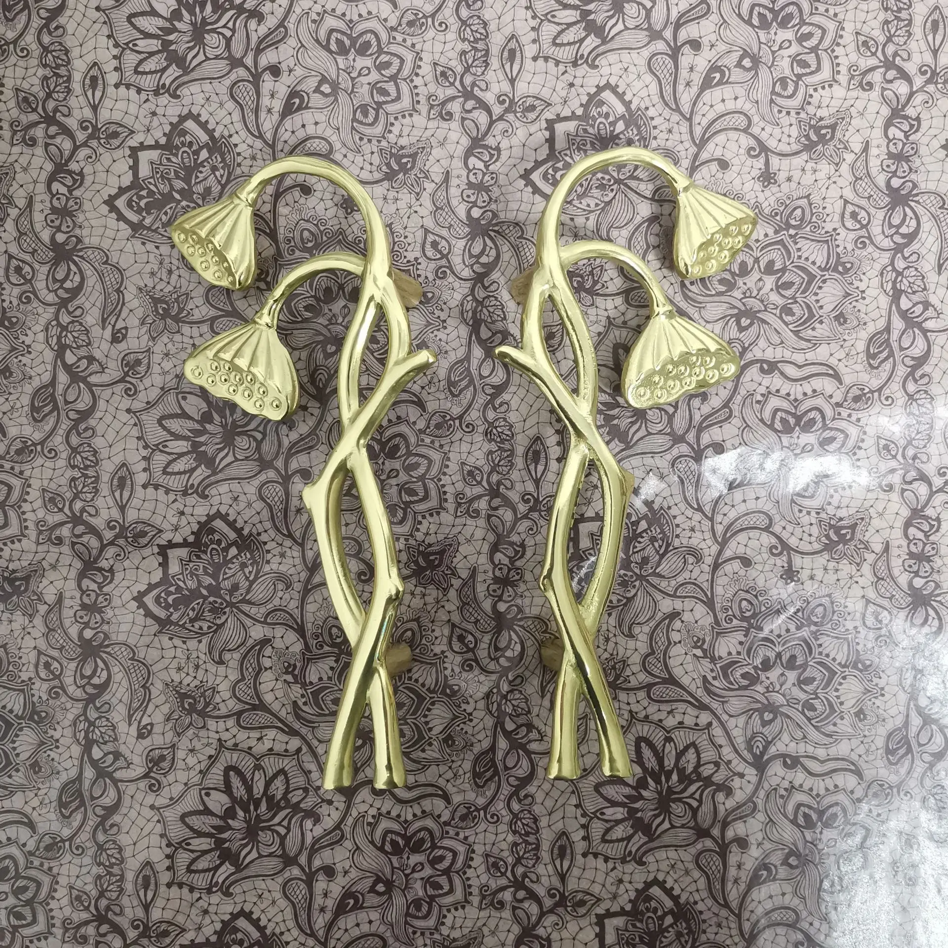 

Brass Lotus Root Shape Handle Pure Copper Cabinet Door Storage Cabinet Bookcase Creative New Retro Handle Handles for Furniture