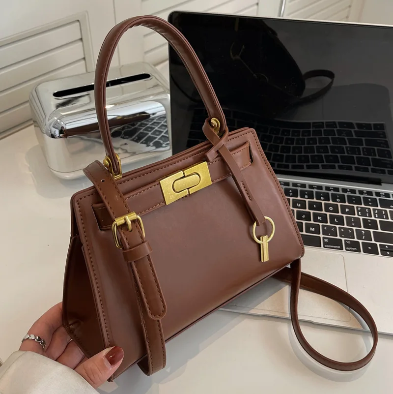 

Europe and The United States 2022 Spring and Summer New Fashion Ladies Luxury Casual Simple Shoulder Bag All-match Messenger Bag