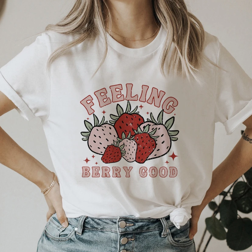 

Женская футболка с коротким рукавом, с принтом клубники