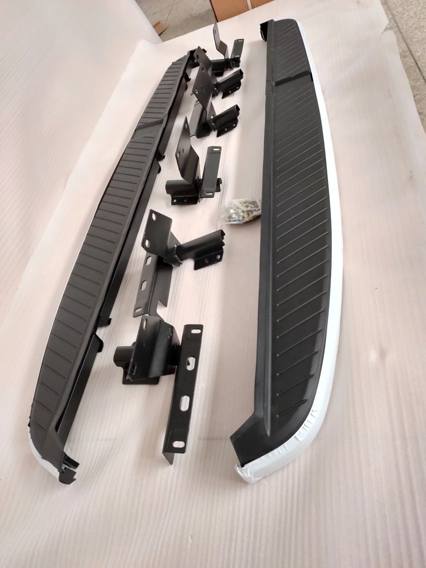 Автомобильные запасные части дверные боковые ступеньки педальные подножки для