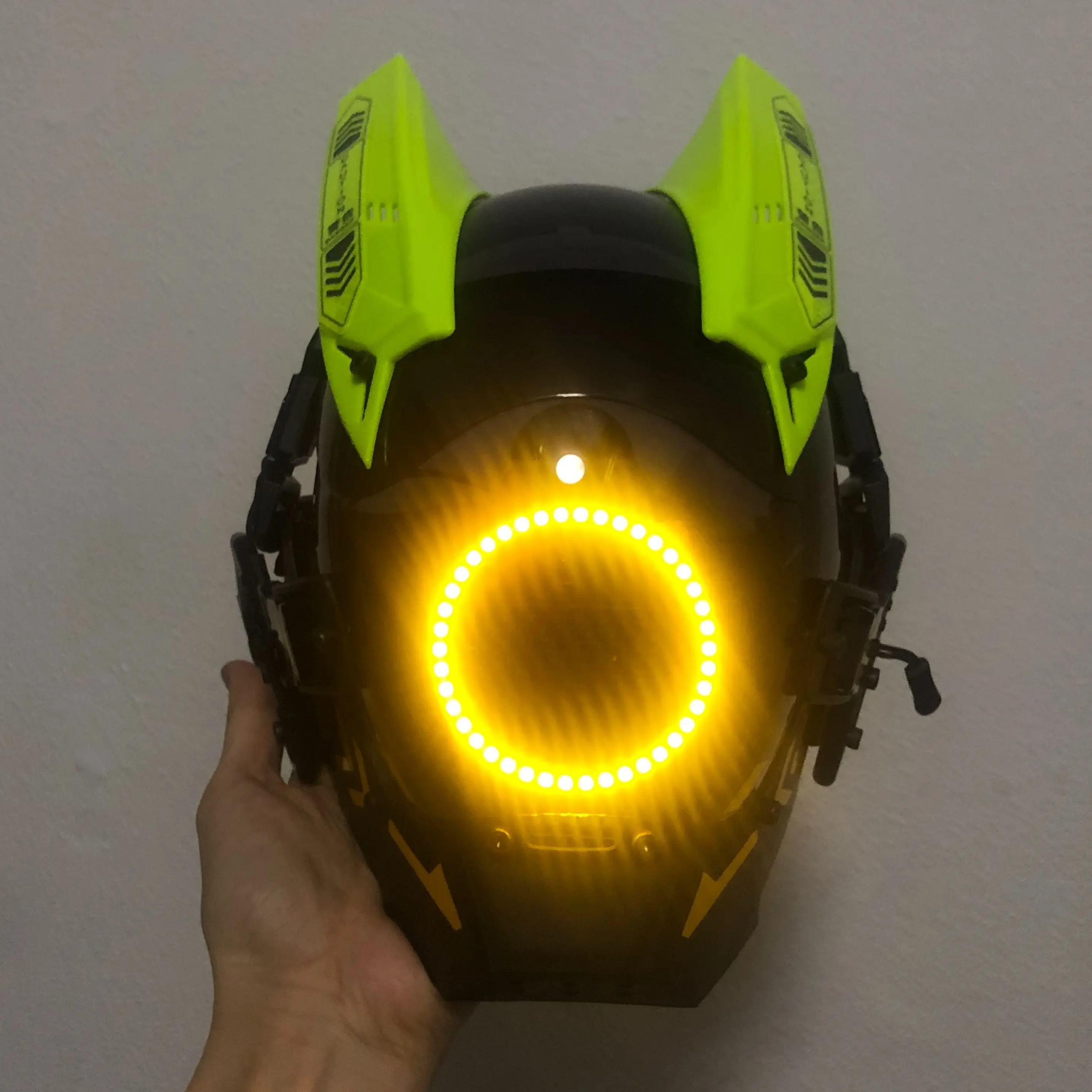 

Зеленый Рог Косплей Камен Райдер маска киберпанк реквизит джедай заказ маски сила с вами Ангел круги светильник эллоуин