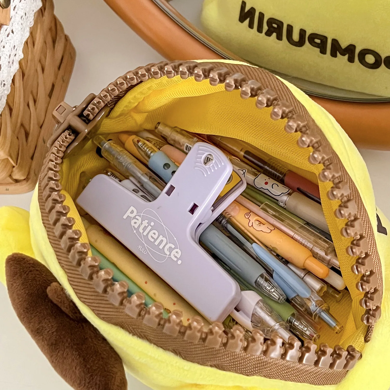 Пенал с помпонами милая мультяшная сумка для хранения детская мягкая игрушка Kawaii