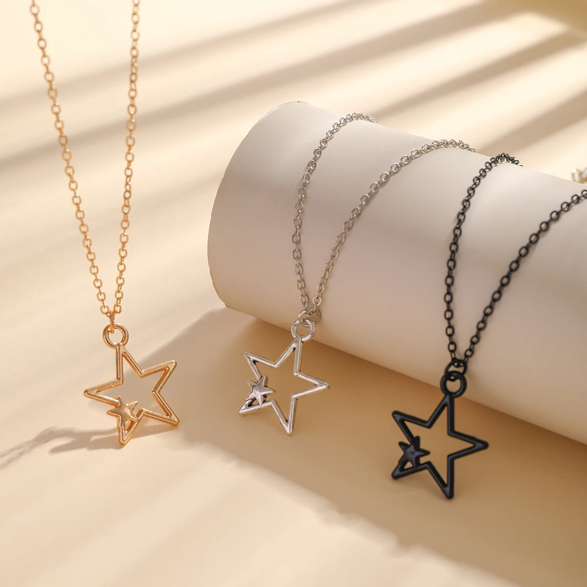 Ожерелье SHIXIN с подвесками-звездами