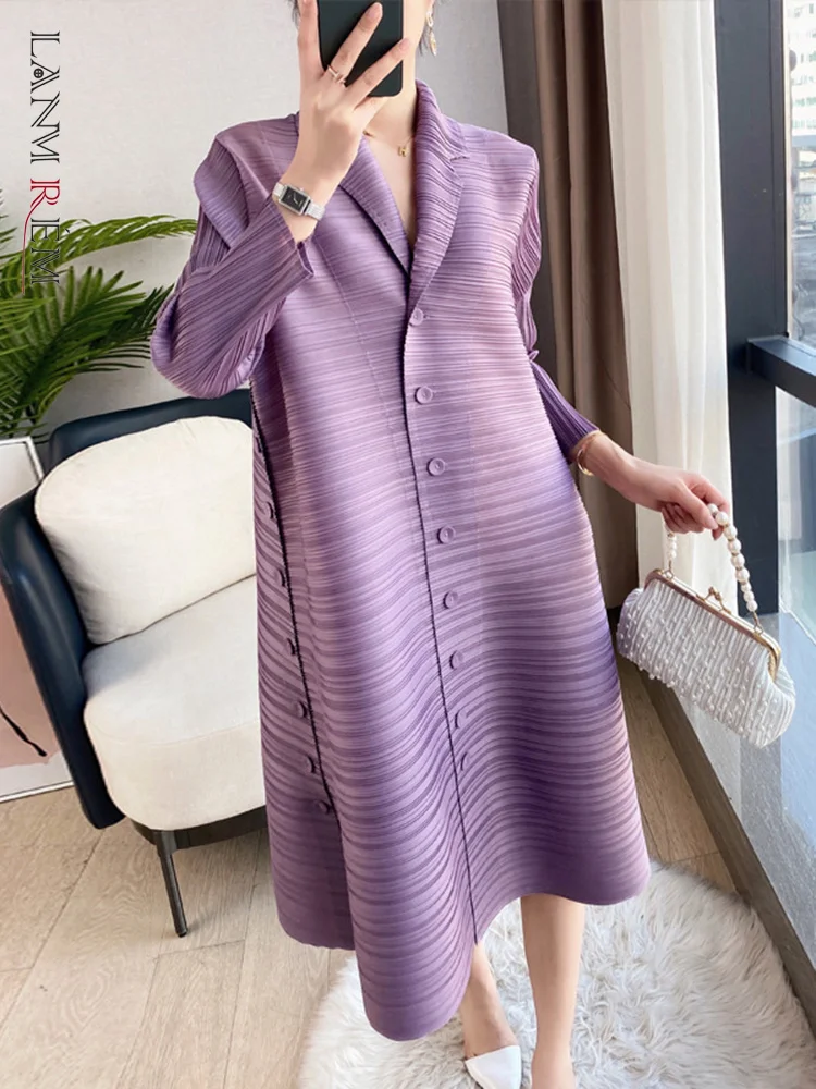 

LANMREM Lapel Pleated Dress For Women Single Breasted Solid Color A-line Dresses Fashion Tide Female Fashion 2023 Spring 2N509