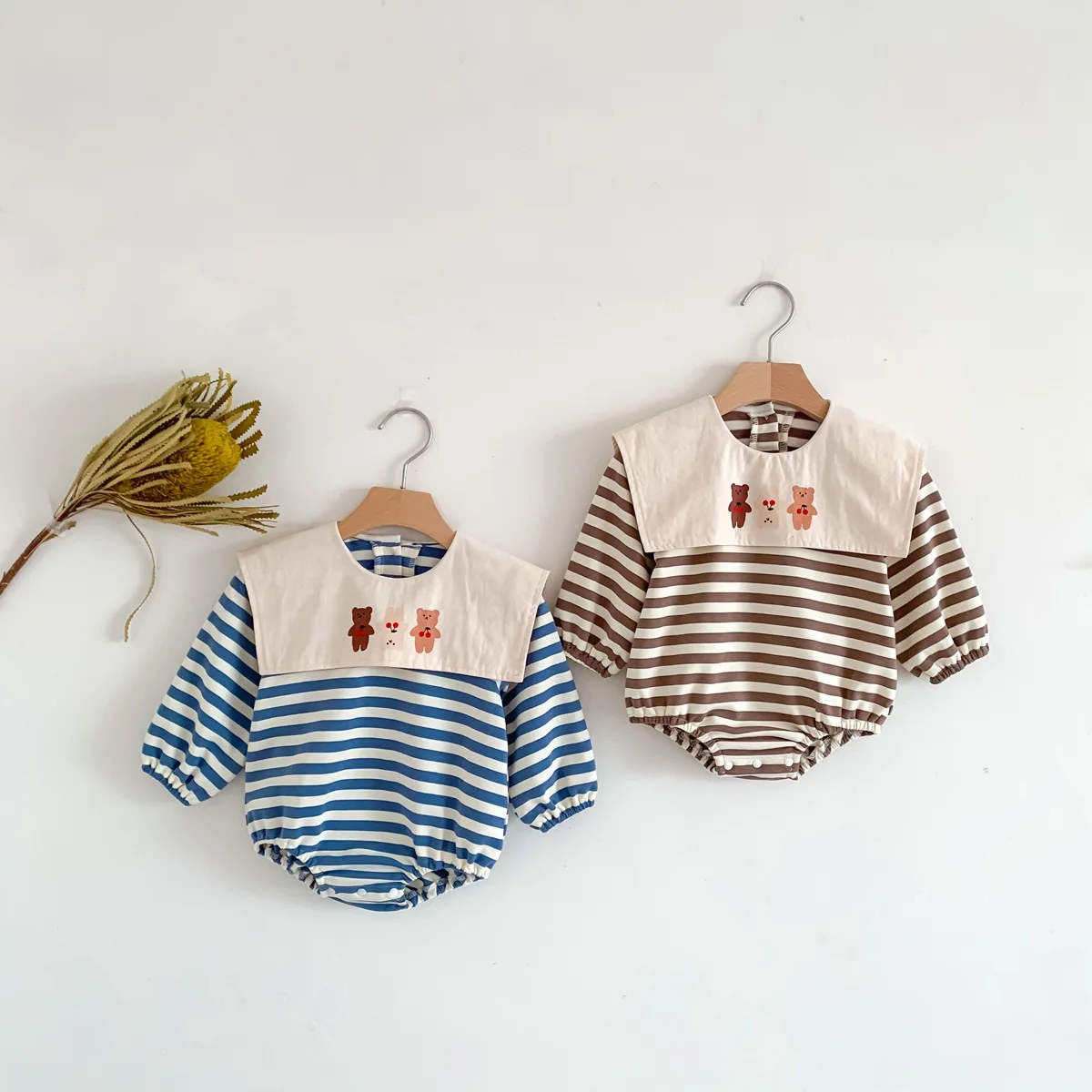 Baby Bodysuit Spring and Autumn 2023 New Striped Clothes For Boys And Girls Beautiful Navy Collar Long Sleeve Out Baby Clothing