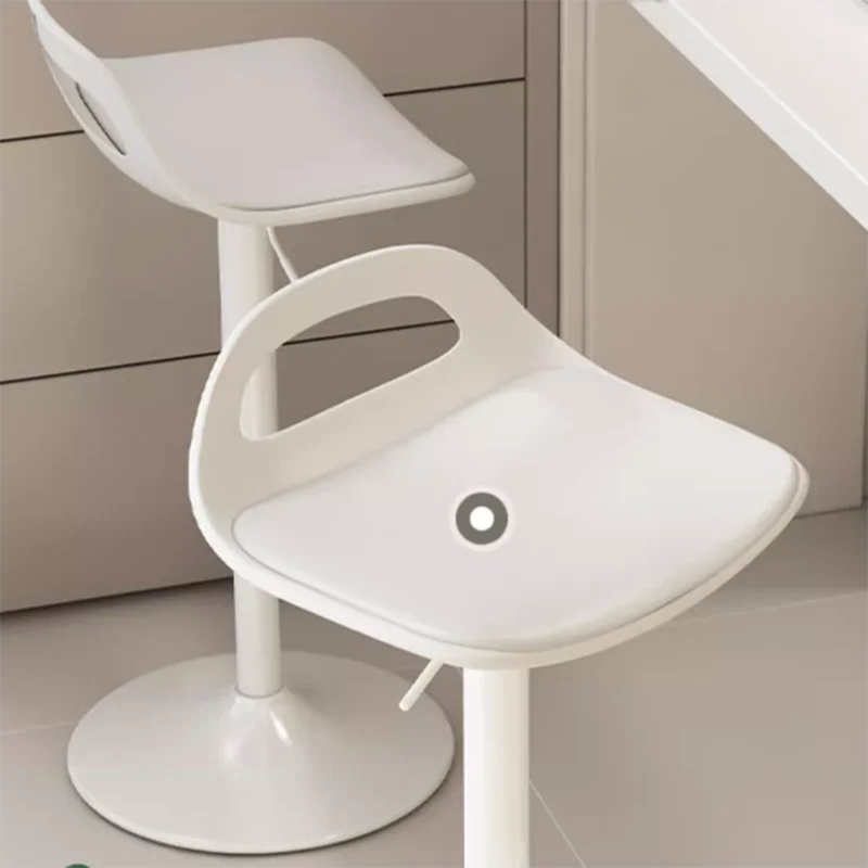 Рисунок 2 - Роскошные офисные стулья