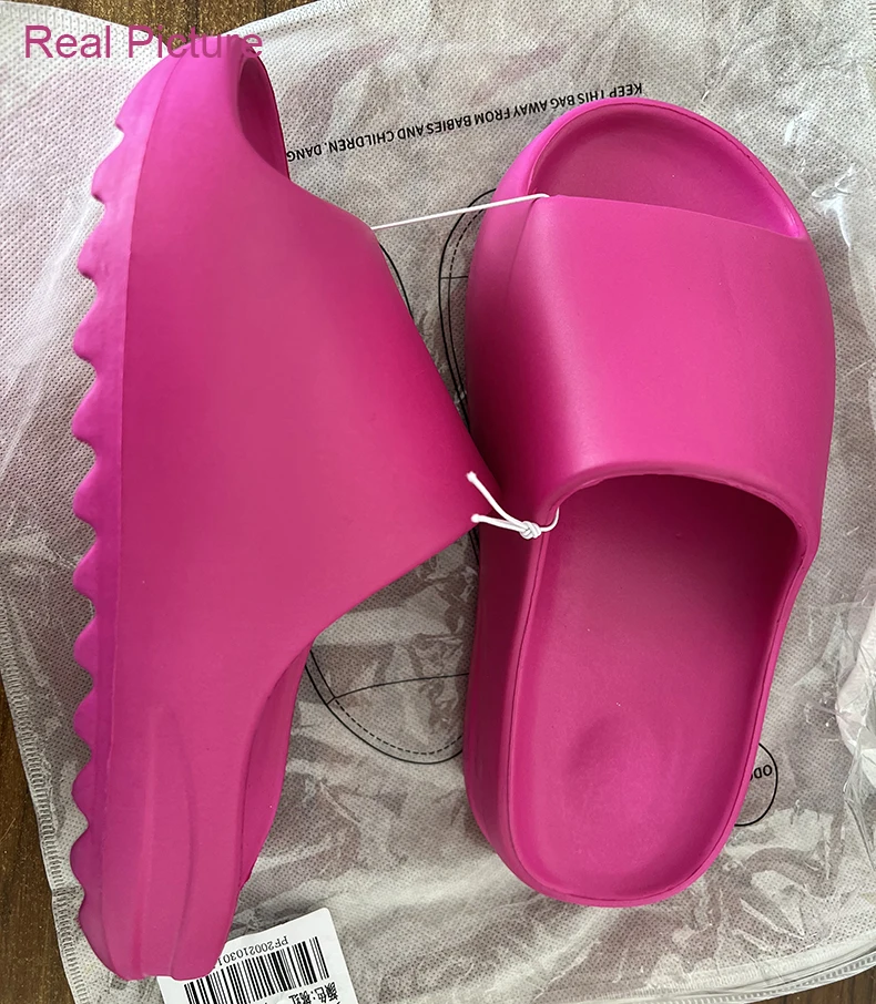 

2022 Summer Hot Sale Unisex Thick Bottom Slides Women Men Outdoor Beach Slippers Sandals Rosy Red Slides Flip Flops Women's Shoe