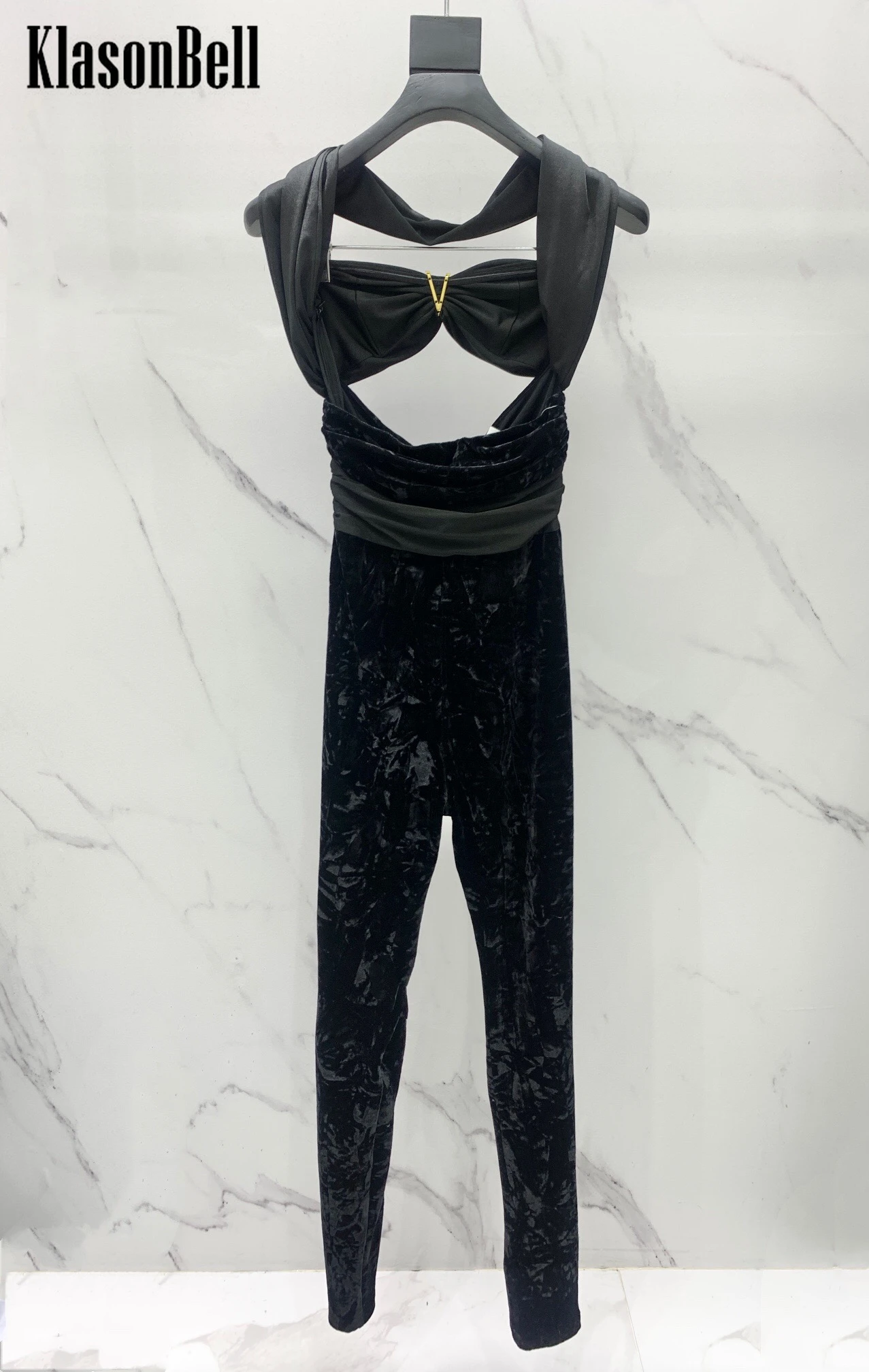 Рисунок 6 - Женский бархатный комбинезон-карандаш KlasonBell