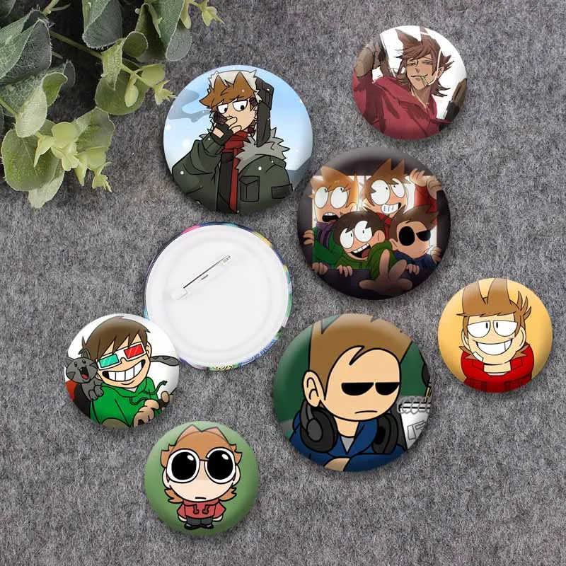 Фото Забавные значки-броши E-Eddsworld с Тордом Эддом (мем), мультяшные значки для сумок, обуви, головных уборов, аксессуары, украшения, игрушки, подарки №1