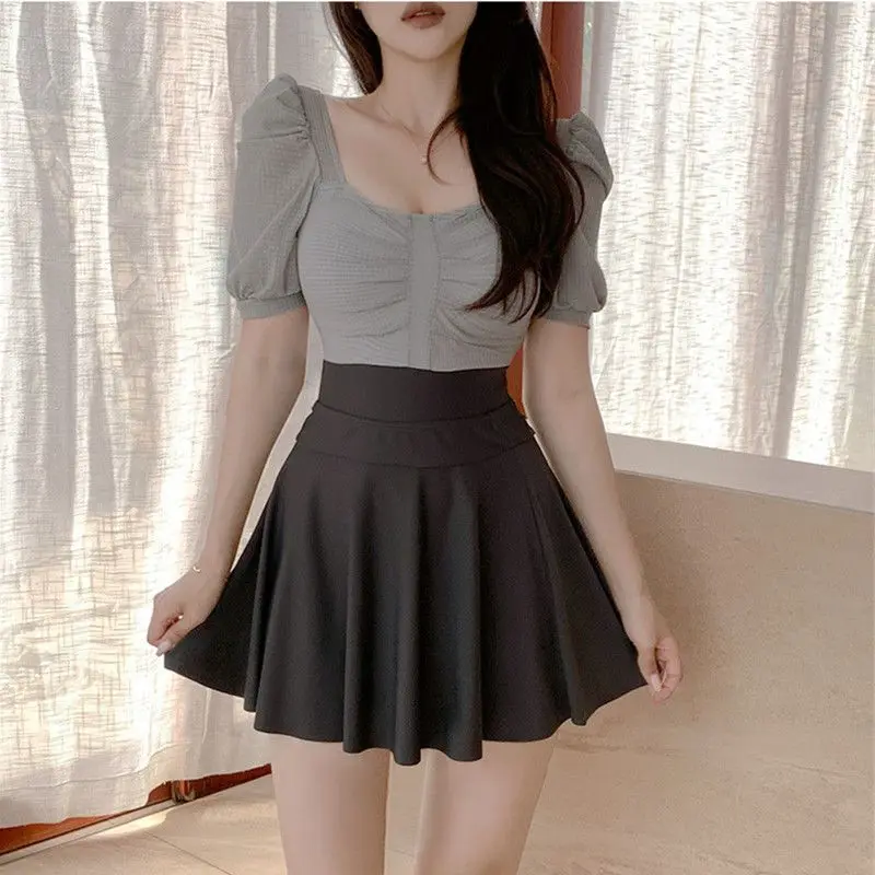 

Новинка 2023, женский купальник с коротким рукавом, пуш-ап, винтажный клетчатый купальный костюм, пляжная одежда в Корейском стиле с юбкой, лет...