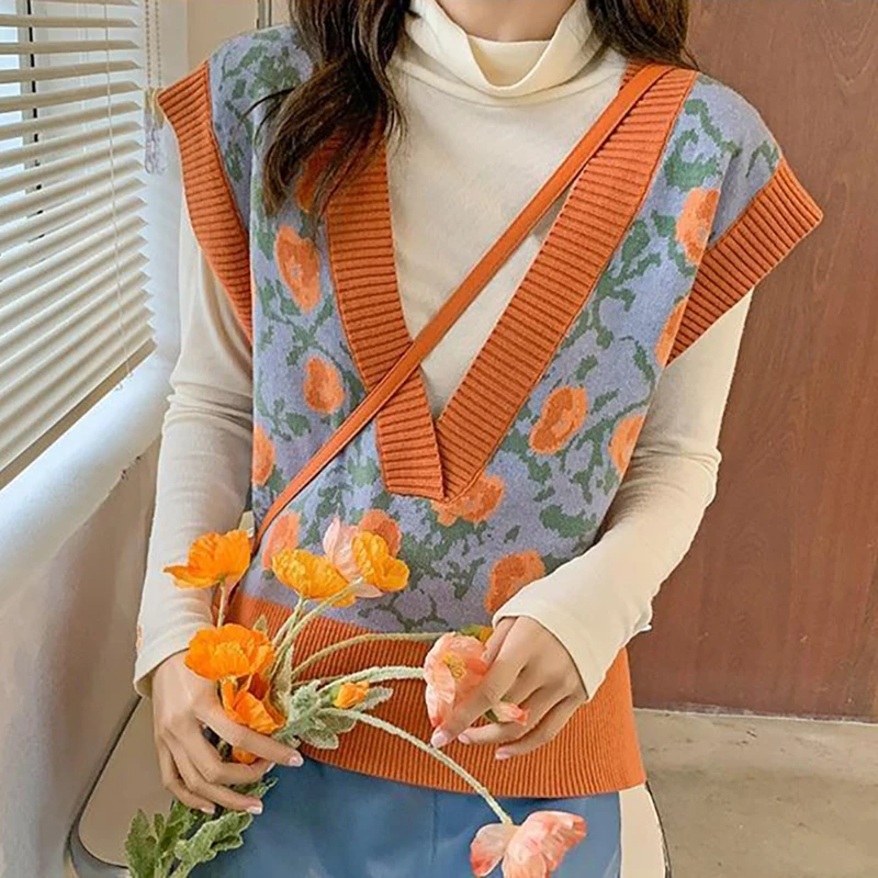 Korean Fashion New Daisy Flower Knitted Vest Loose Casual V-Neck Sleeveless Knit Sweater Retro Elegant Women’S Knitted Top
