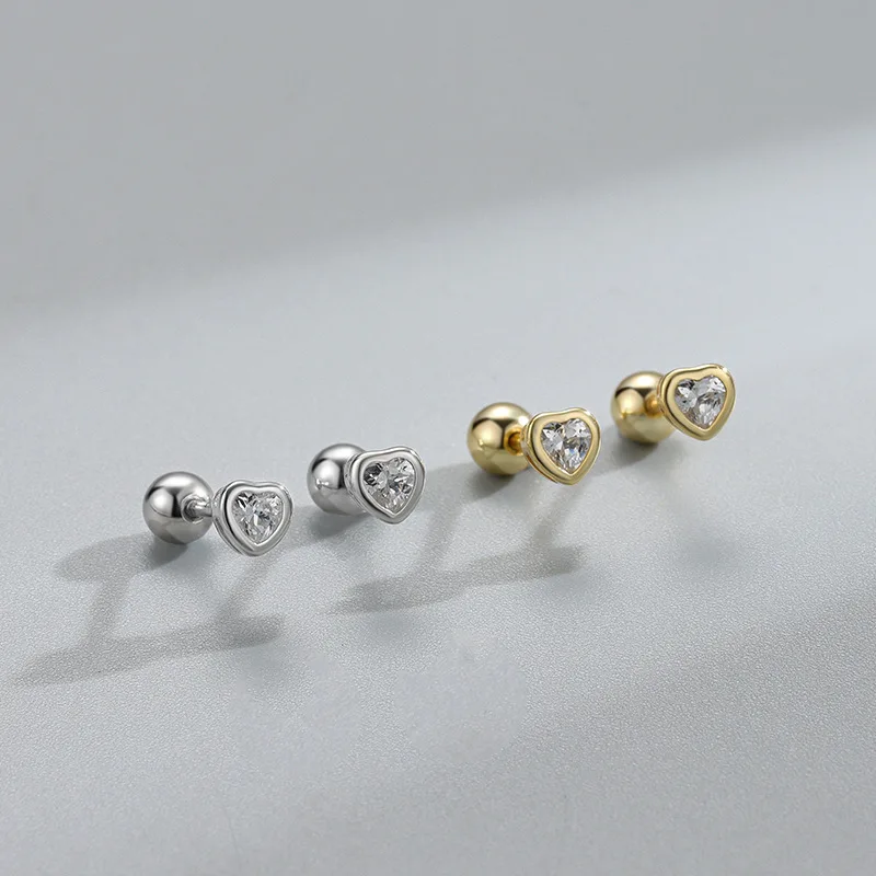 

WPB 925 Sterling Silver Earrings Screws Heart Studs High Carbon Diamonds Men's and Women's Luxury Jewelry Party Gifts