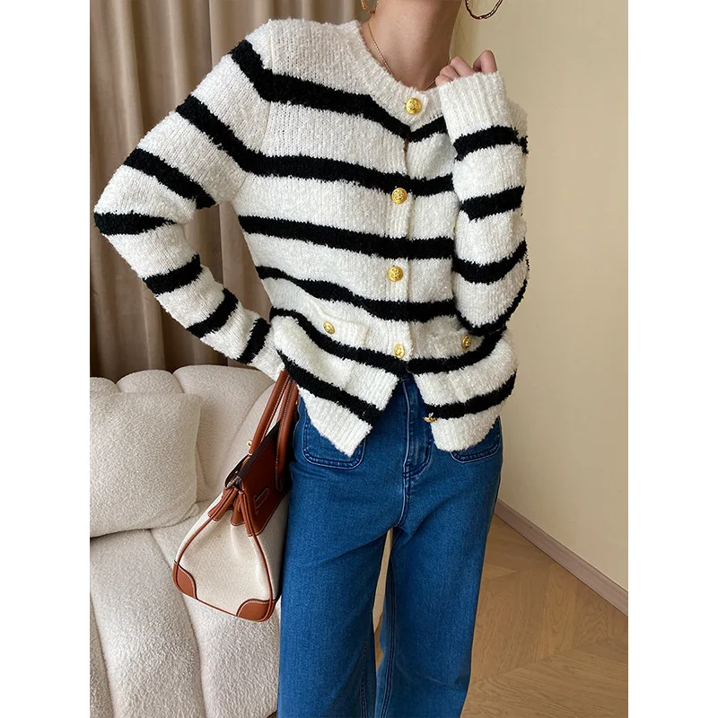 

Autumn Gold Button White Black Stripe Circled Knitted Cardigan for Women