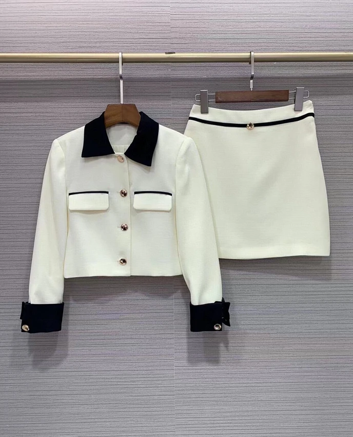 

Женский комплект из двух предметов, пиджак с золотистой пряжкой и короткая юбка-трапеция с лацканами, 2022