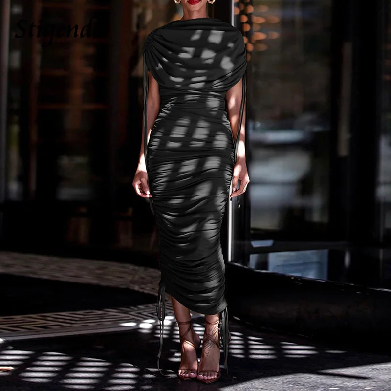 Женское длинное платье на молнии с рюшами и воротником-хомутом