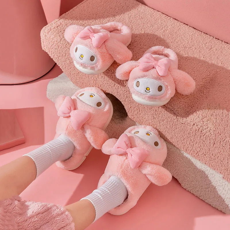 

2022 New Cartoon Sanrio My Melody Kuromi Animation Soft Cotton Slippers Kawaii Cute Soft Warm Shoes Plush Girls Toys Christmas