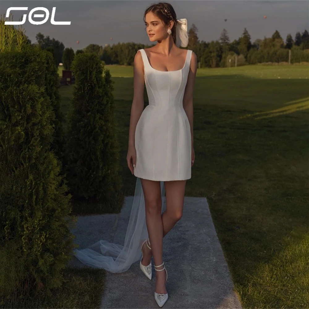 Женское праздничное короткое платье без рукавов с квадратным вырезом