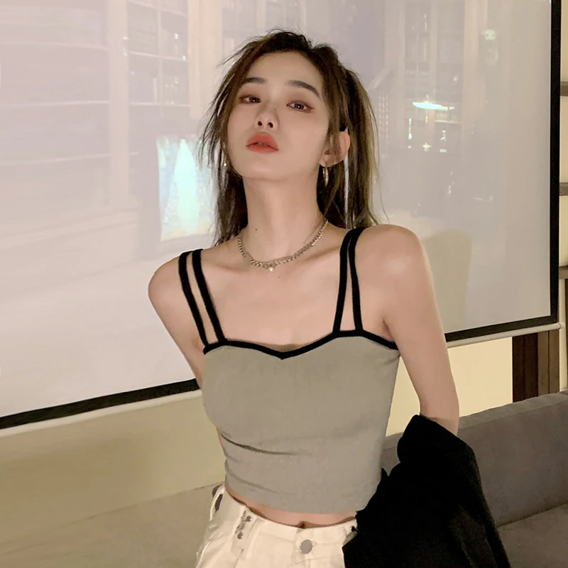 

Suspender vest for women in summer, wearing a bra with cushion, a sense of design, a small crowd, a beautiful back, a sweet spic