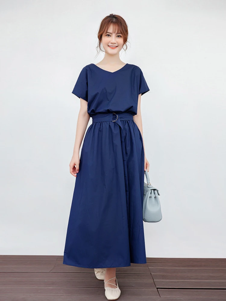 

Женское платье-рубашка с V-образным вырезом и коротким рукавом